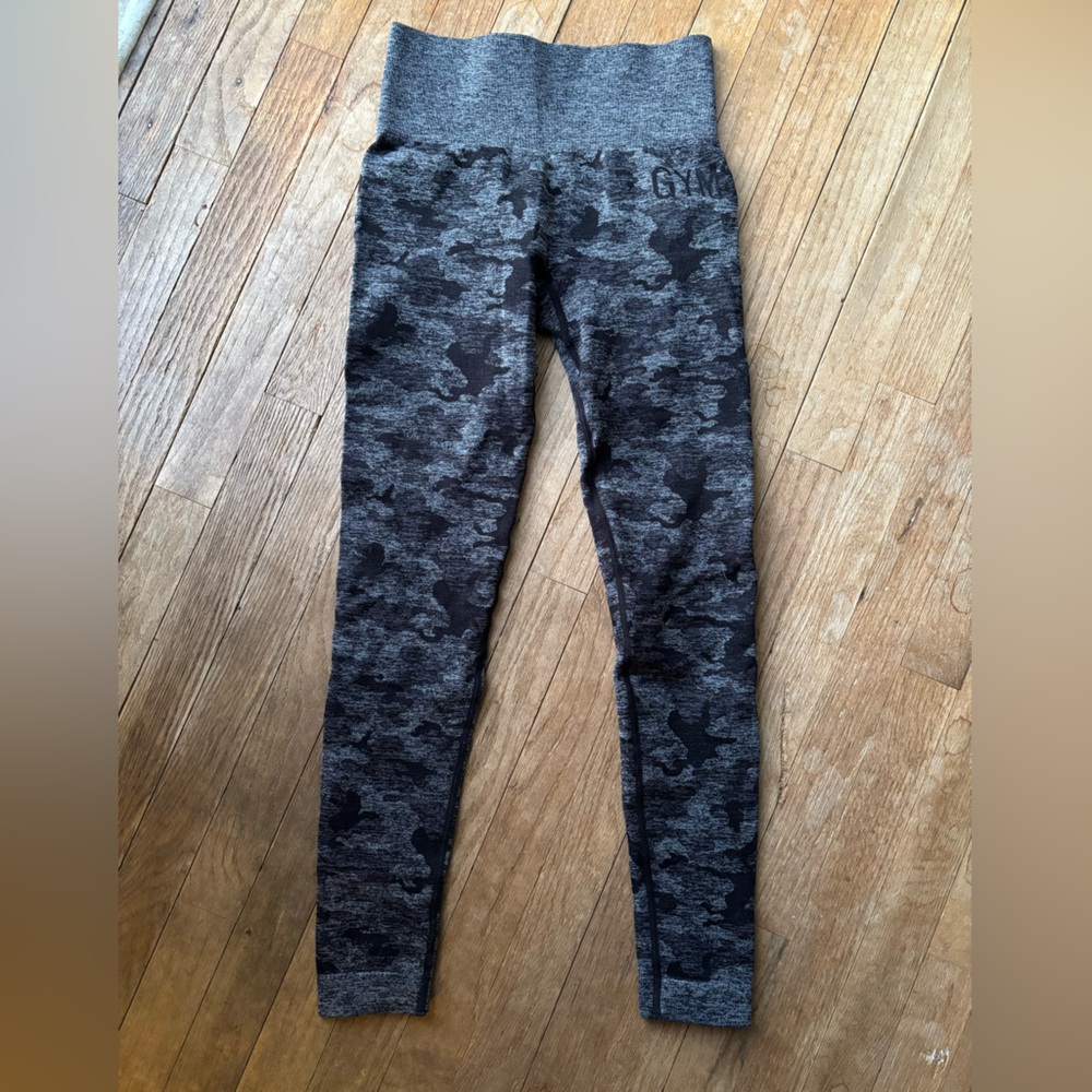 Gymshark black and grey leggings with butt scrunch